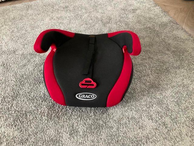 Preview of the first image of GRACO UNIVERSAL BOOSTER CAR SEAT - MAKE ME AN OFFRR.