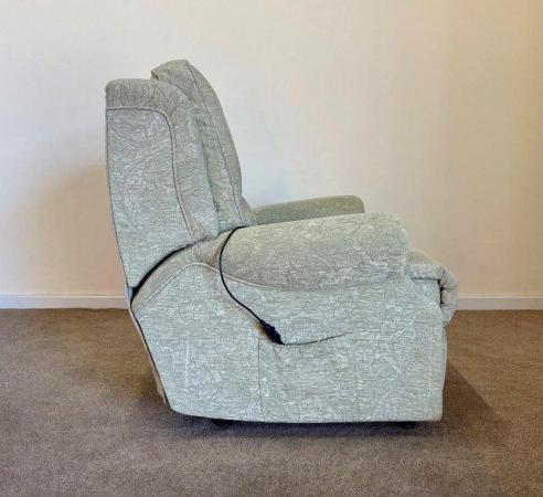 Image 9 of CELEBRITY LUXURY ELECTRIC RECLINER GREEN CHAIR ~ CAN DELIVER