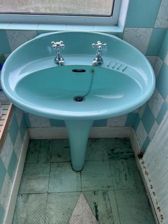 Image 2 of Green 1930’s bathroom suite