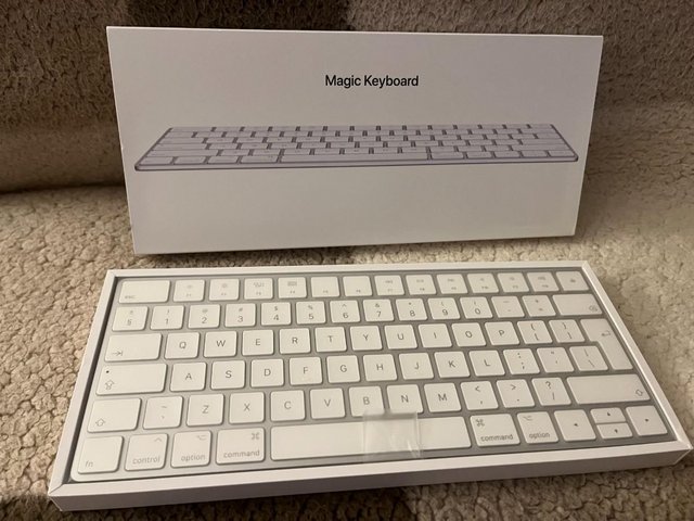 Preview of the first image of Wireless Apple keyboard.
