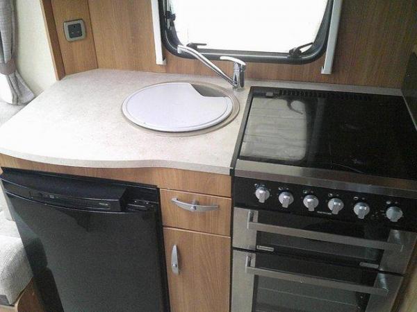 Image 18 of SWIFT CHALLENGER 2013 FIXED BED