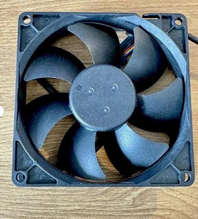 Image 3 of Foxconn DC Brushless Case Cooling Fan PVA092G12S DC12V, 0.40