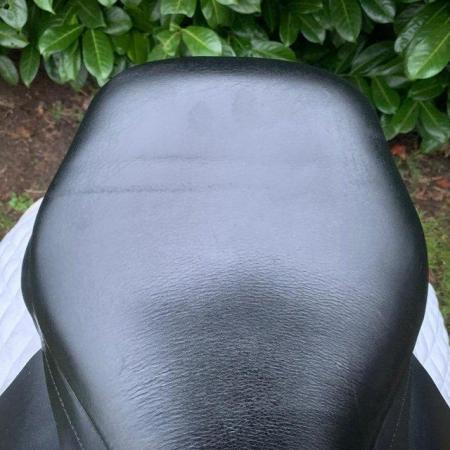 Image 11 of Kent And Masters 17 inch Cob saddle