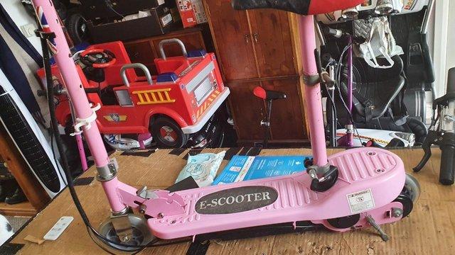 Image 3 of 24 volt electric ride on e- scooter in pink
