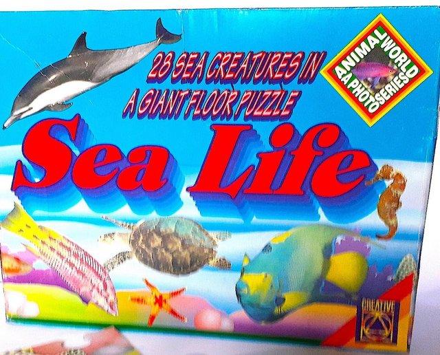 Preview of the first image of CHILD's LARGE FLOOR PUZZLE - SEA LIFE.