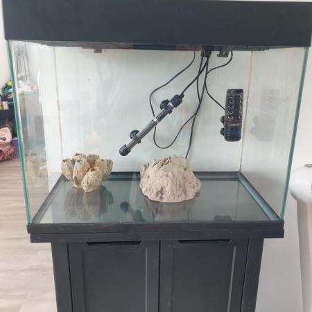 Image 5 of Fishtank +stand with heater