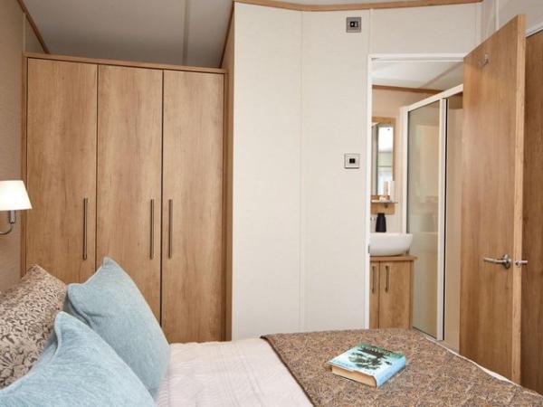 Image 8 of Carnaby Glenmore 40x13 2 Bed - Lodges for Sale in Surrey!