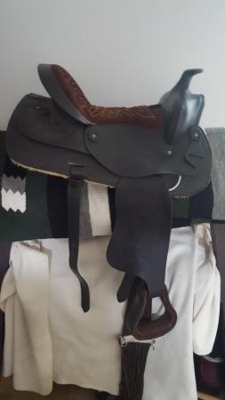 Image 3 of Brown Western saddle/complete