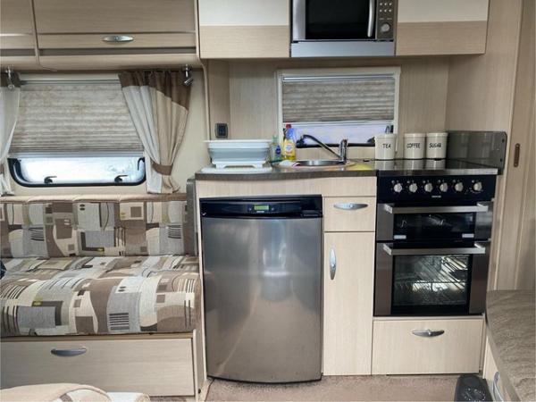 Image 2 of *Reduced* Swift 2012 Sterling Eccles Lux 554 4 berth