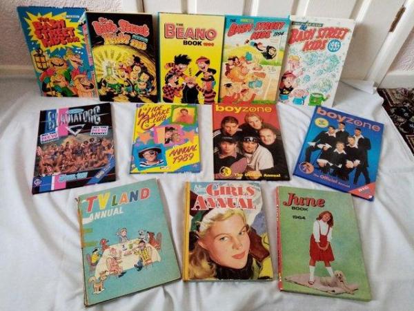 Image 1 of VINTAGE ANNUALS.................