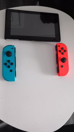 Image 2 of Nintendo switch neon with 1 game