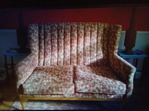Image 2 of Harwoods,of Frinton,2 seater settee,