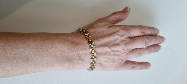 Image 2 of 9ct yellow and white gold fancy brick link bracelet