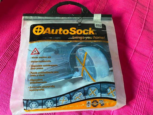 Preview of the first image of AUTO SOCKS 698 - CAR SNOW SOCKS.