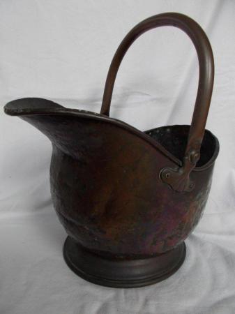 Image 3 of Old copper Sailsbury coal bucket scuttle, nice original pati