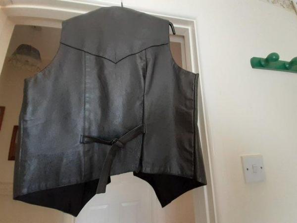 Image 2 of Leather waistcoat(Tusker) worldwide