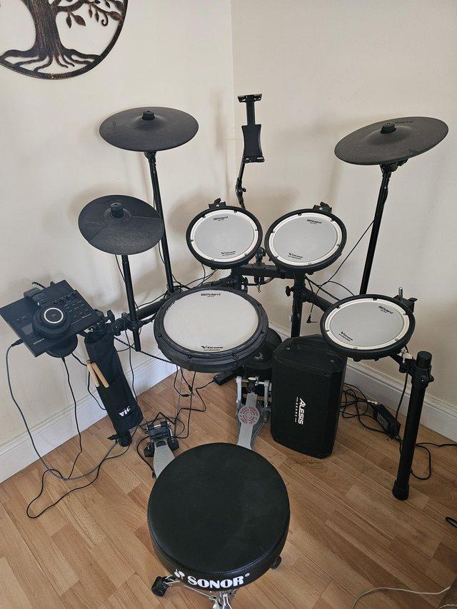 Roland Td17kv2 drum kit — Computers & Electronics in Witham