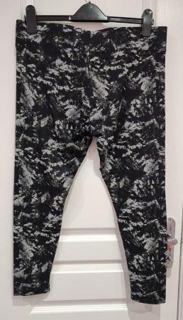 Image 4 of New M&S High Rise Leggings Size 16 Short Collect or Post