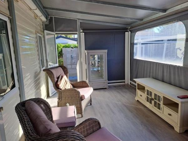 Image 15 of RS1747 a fantastic Willerby Granada on residential site