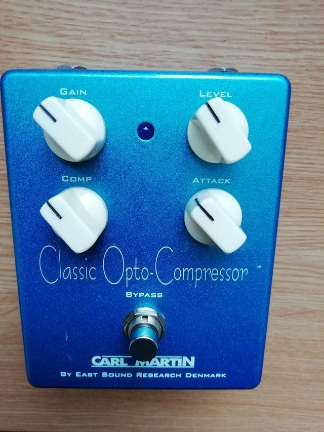 Preview of the first image of Carl Martin Opto-Compressor V2 - Blue.