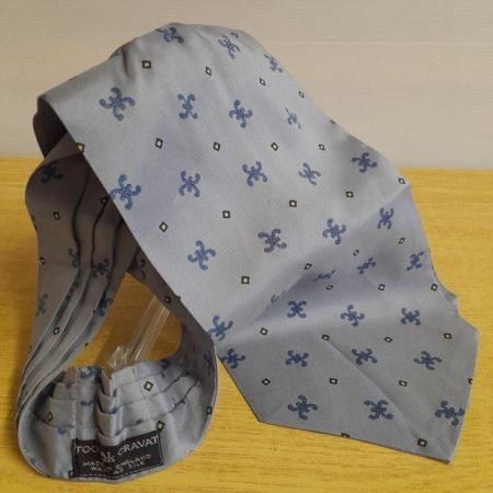 Image 1 of CLASSIC DESIGN GREY CRAVAT by TOOTAL