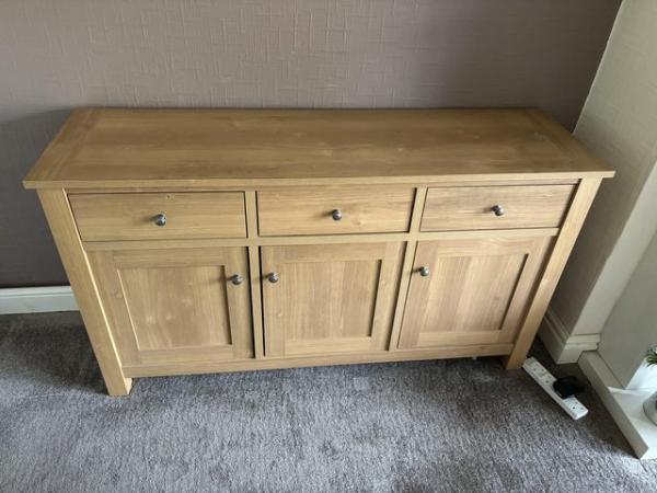 Image 1 of Oak sideboard in good condition