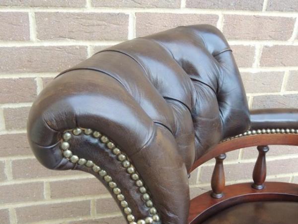 Image 10 of Chesterfield Vintage 4 spoke Captains Chair (UK Delivery)