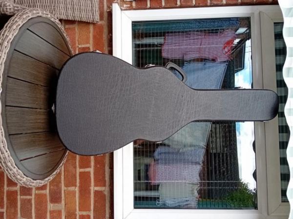 Image 2 of STURDY GUITAR CASE WITH TWO KEYS