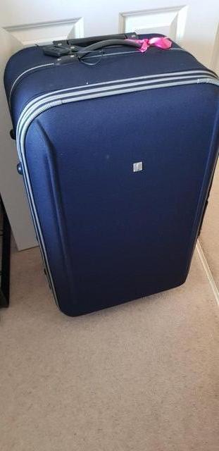Preview of the first image of Expanding suitcase, excellent condition.