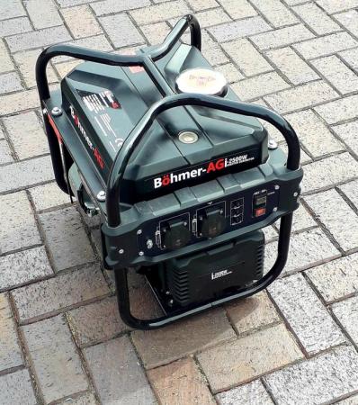 Image 2 of Bohmar 2500w invertor portable generator