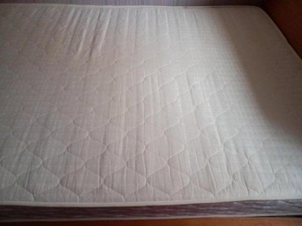 Image 3 of DOUBLE MEMORY FOAM MATTRESS IN GOOD CLEAN CONDITION (M34)