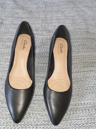 Image 2 of LADIES SHOES BY CLARKE COLLECTION SIZE 4.5 UK