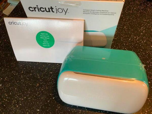 Image 3 of Cricut Joy machine plus Card Mat and Card Pack