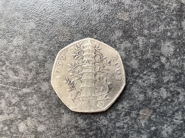 Preview of the first image of 2009 Kew Gardens 50p - Circulated Condition.