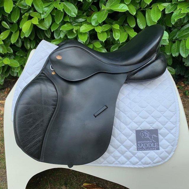 Preview of the first image of Kent and Masters 17 inch gp saddle.
