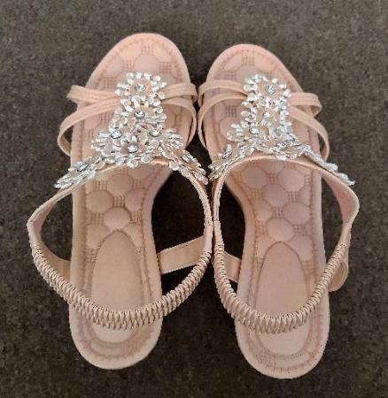 Image 4 of Lovely Ladies Dusky Pink Wedge Sandals - Size 39 (UK 6)