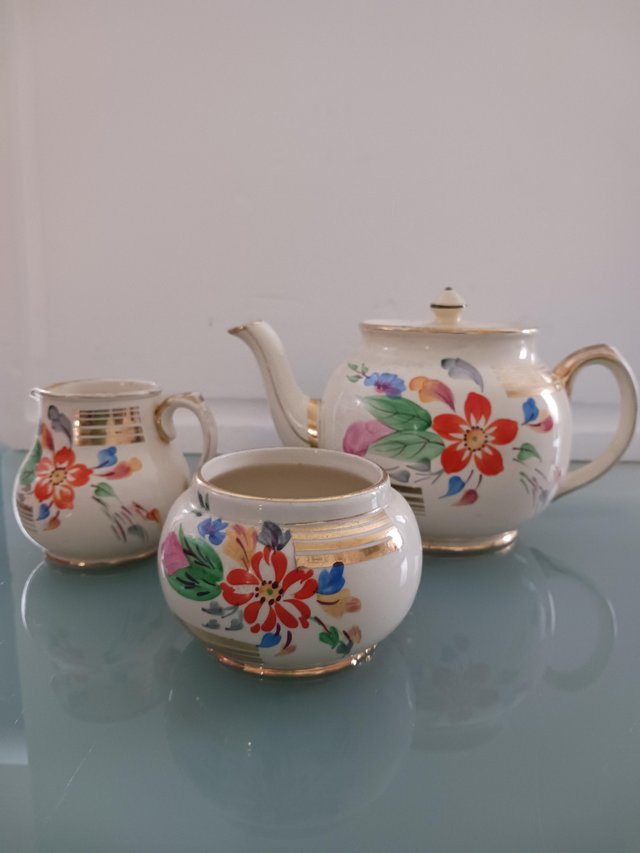 Preview of the first image of Sadler ware Teapot ,milk jug and sugar pot now reduced.