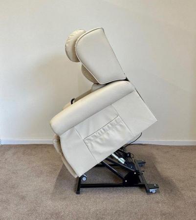 Image 16 of ELECTRIC RISER RECLINER DUAL MOTOR CHAIR LEATHER CAN DELIVER