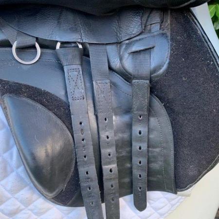 Image 12 of Kent & Masters 17.5” S-Series Compact saddle