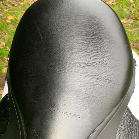 Image 8 of Thorowgood T8 17 inch Anotomic saddle (S2886)