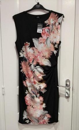 Image 1 of New Wallis Black Floral Smart Formal Occasion Dress UK 10