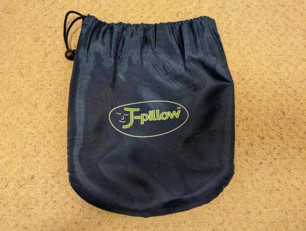 Image 3 of 'J pillow' travel pillow (as new)