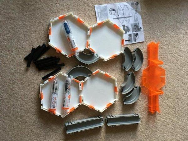 Image 2 of Hexbug Nano - two sets for sale for ages 3+