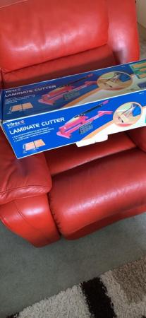 Image 2 of laminate floor cutter boxed with accessories