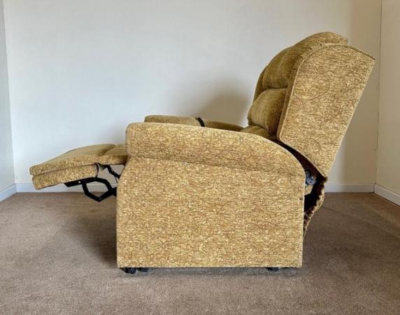Image 14 of REPOSE ELECTRIC RISER RECLINER DUAL MOTOR CHAIR CAN DELIVER