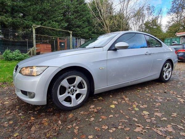 Image 3 of bmw coupe 2007 2.0d fsh New mot