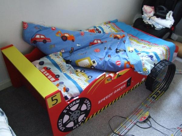 Image 3 of Toddler Bed with all bedding