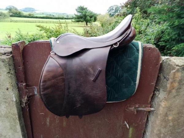 Image 1 of 16.5" English leather pony saddle