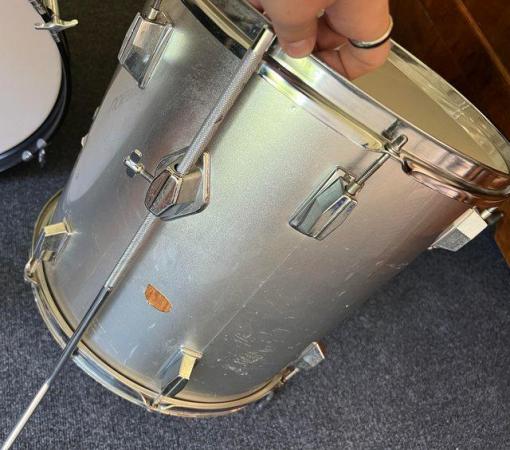 Image 13 of 'Custom Percussion' - Drum Kit (5 Piece Kit With Hardware)