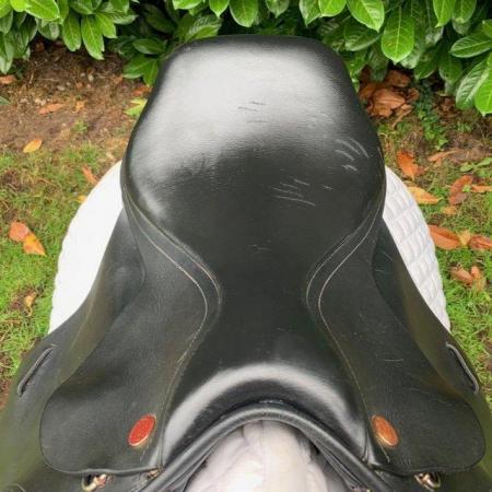 Image 10 of Kent and Masters 17 inch flat back saddle